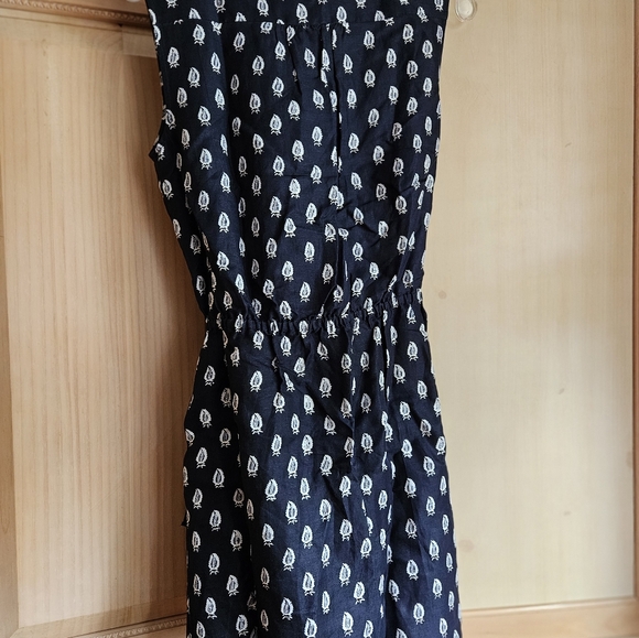 Banana Republic Factory Navy and WhiteTie Front Dress Size XS - Picture 2 of 3